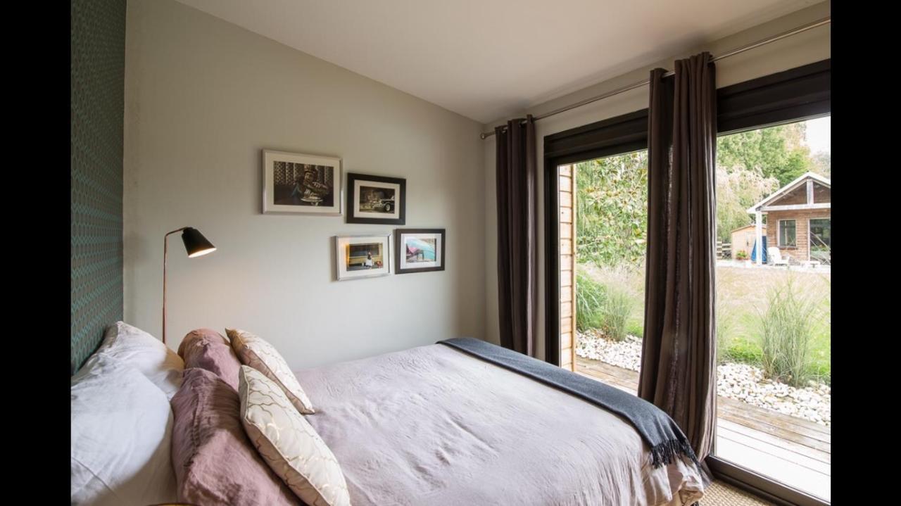 グロルーヴル Quixote Bed & Breakfast エクステリア 写真
